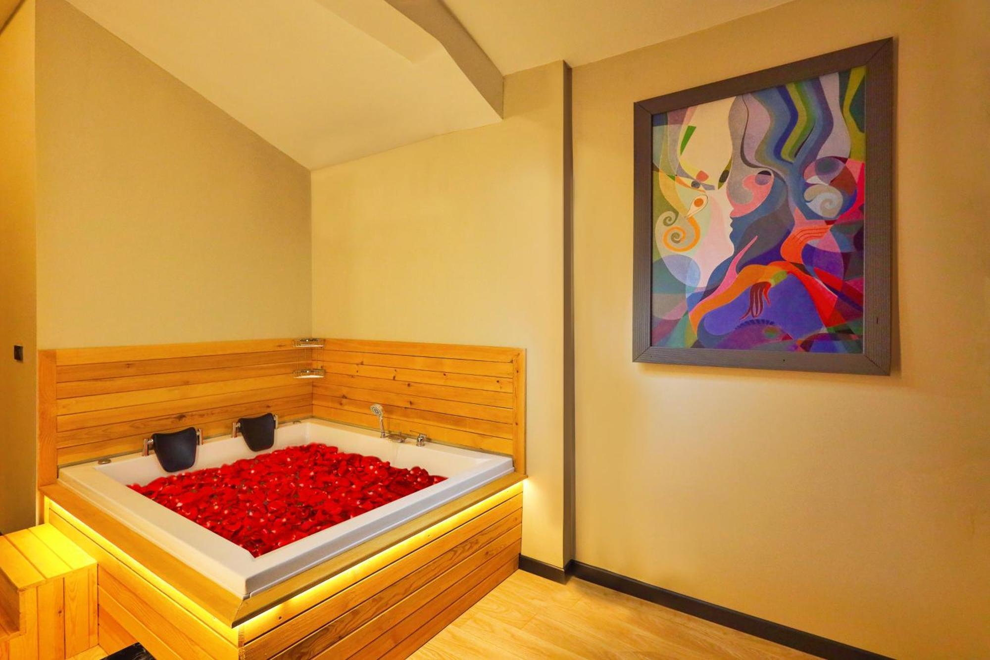 1314 Suite Hotel Istanbul Arnavutkoy Exterior photo